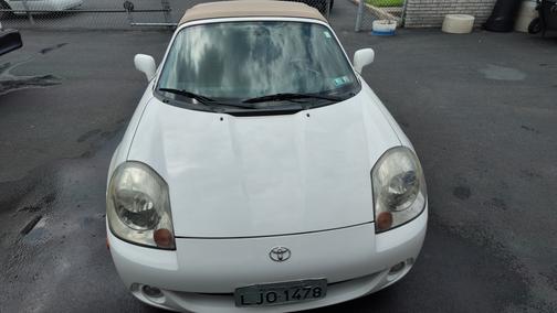 2003 Toyota MR2 Spyder