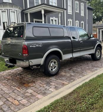 2002 Ford F-150 XLT SuperCab