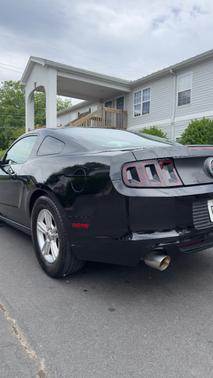 Black 2013 Ford Mustang V6 Premium