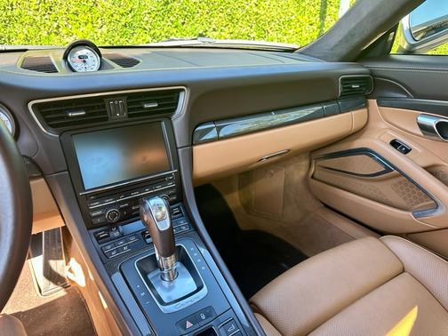 2014 Porsche 911 Carrera 4S