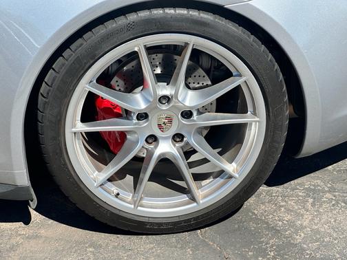 2014 Porsche 911 Carrera 4S
