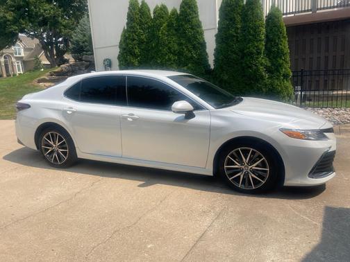 White 2023 Toyota Camry Hybrid XLE