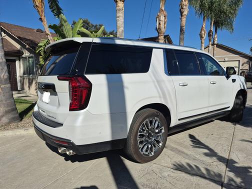 2024 GMC Yukon XL Denali Ultimate