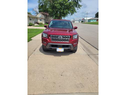 2022 Nissan Frontier SV