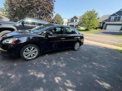 Black 2013 Nissan Sentra SL