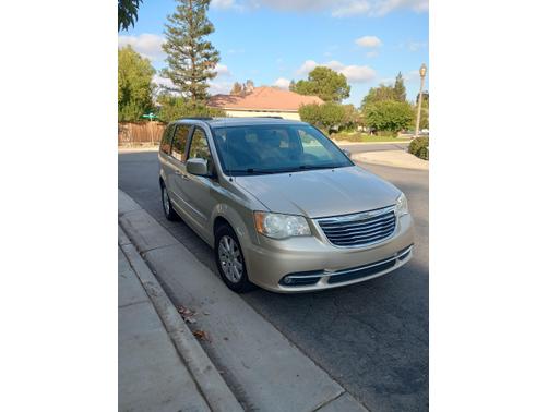 2013 Chrysler Town & Country Touring