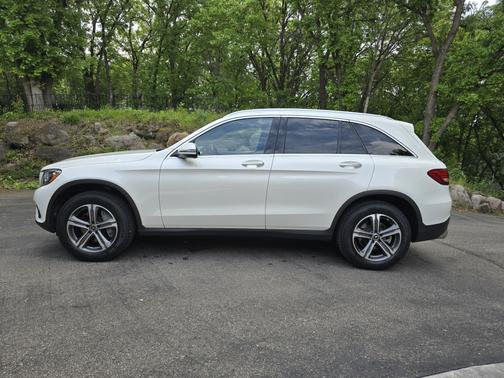 2017 Mercedes-Benz GLC 300 4MATIC