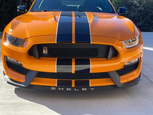 2018 Ford Shelby GT350 Base