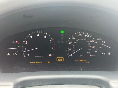 White 2004 Lexus LS 430 Base