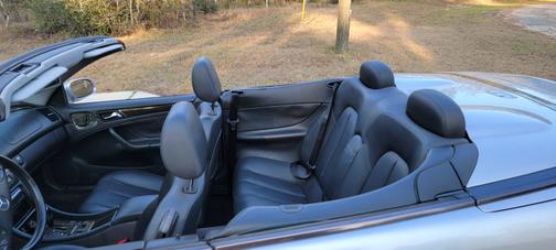 Photo 4 of 11 of 2002 Mercedes-Benz CLK-Class 430 Cabriolet