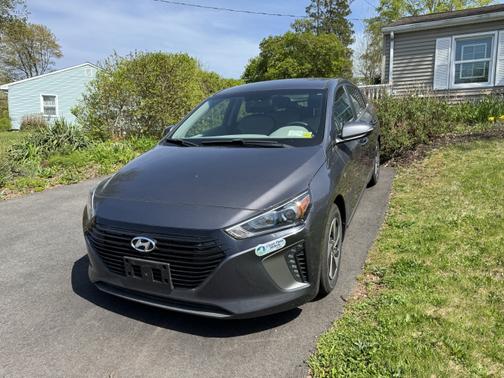 2018 Hyundai IONIQ Hybrid SEL