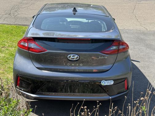 2018 Hyundai IONIQ Hybrid SEL