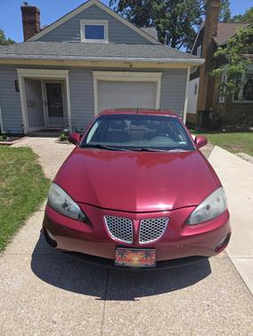 Red 2005 Pontiac Grand Prix GT