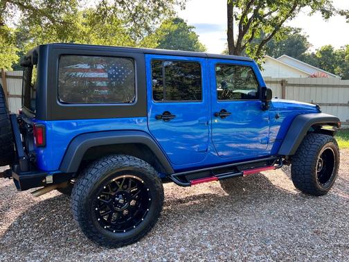 Blue 2016 Jeep Wrangler Unlimited Rubicon