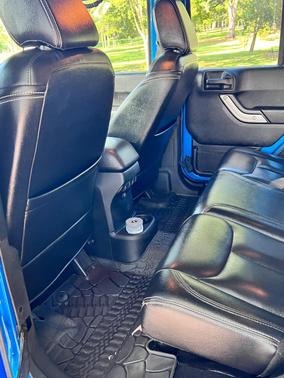 Blue 2016 Jeep Wrangler Unlimited Rubicon