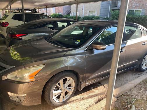 Brown 2013 Nissan Altima 2.5 SL