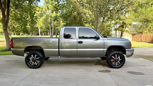 Gray 2006 Chevrolet Silverado 1500 LT Extended Cab