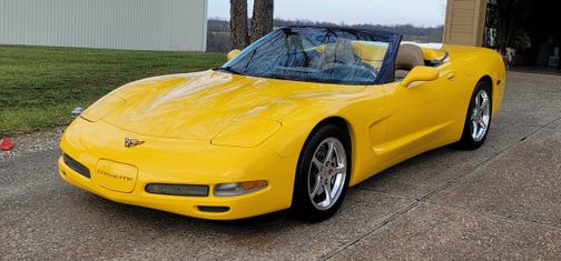 2000 Chevrolet Corvette Base