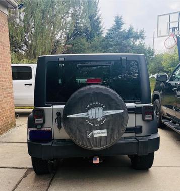 Silver 2017 Jeep Wrangler Unlimited Sport