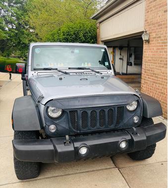 Silver 2017 Jeep Wrangler Unlimited Sport