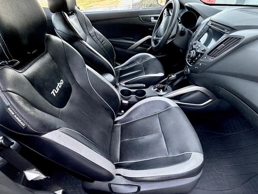 Black 2014 Hyundai Veloster Turbo