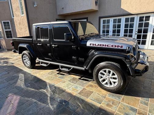 Black 2023 Jeep Gladiator Sport S