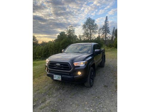 2022 Toyota Tacoma SR
