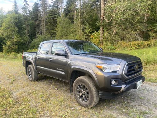 2022 Toyota Tacoma SR