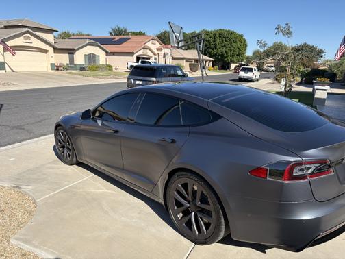 2022 Tesla Model S Long Range