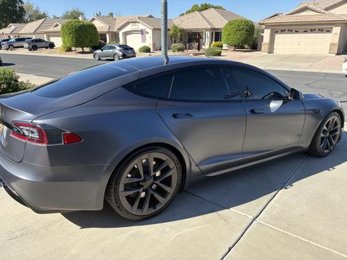 2022 Tesla Model S Long Range