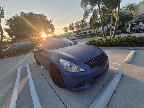 Blue 2013 INFINITI G37 Journey