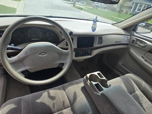 2003 Chevrolet Impala Base