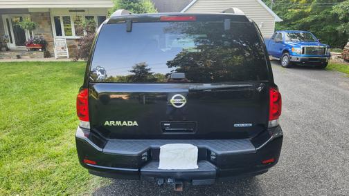 2013 Nissan Armada SV
