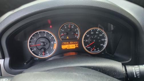 2013 Nissan Armada SV