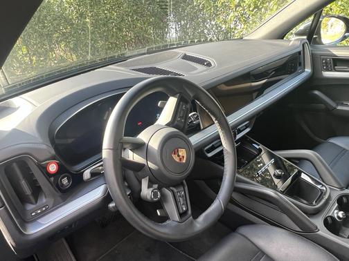 2024 Porsche Cayenne Cayenne