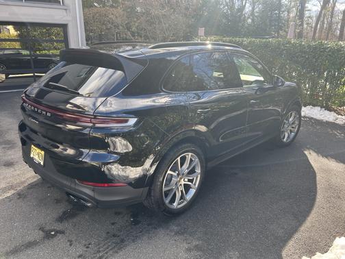 2024 Porsche Cayenne Cayenne