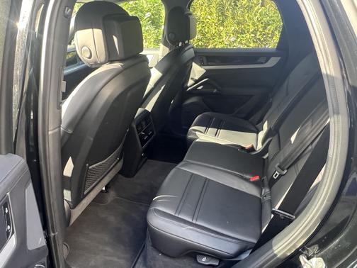 2024 Porsche Cayenne Cayenne