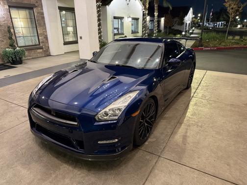 2015 Nissan GT-R Black Edition