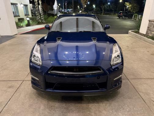 2015 Nissan GT-R Black Edition