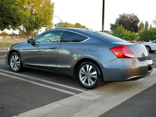 Gray 2011 Honda Accord EX-L