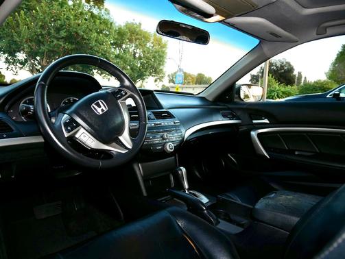 Gray 2011 Honda Accord EX-L