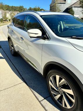 White 2019 Nissan Murano SL