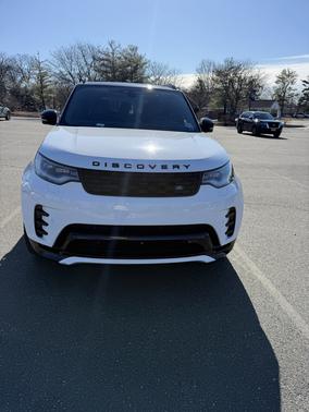 2023 Land Rover Discovery P300 S R-Dynamic