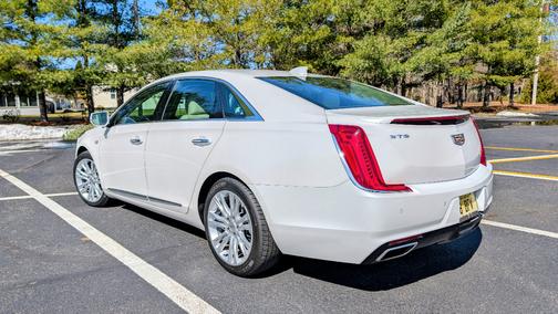 White 2018 Cadillac XTS Luxury