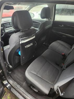 Black 2016 Kia Sorento LX
