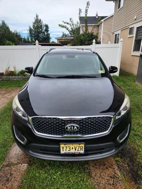 Black 2016 Kia Sorento LX