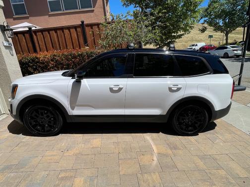 White 2021 Kia Telluride SX