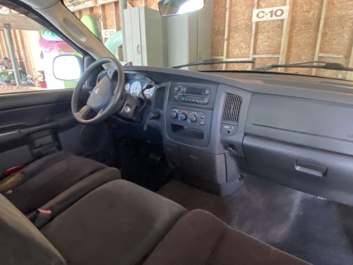 2004 Dodge Ram 1500 SLT