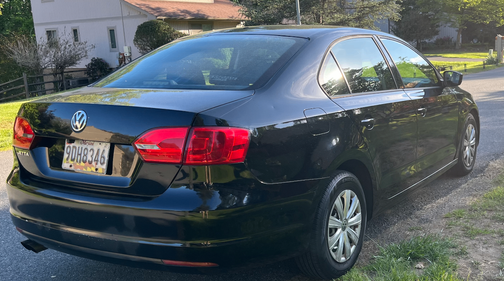 Black 2014 Volkswagen Jetta Auto S