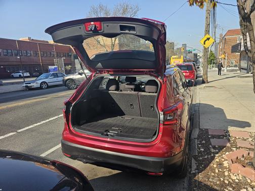 2020 Nissan Rogue Sport SV